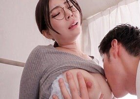 Cô giáo Rei Kamiki chăm sóc cho học sinh rất tốt