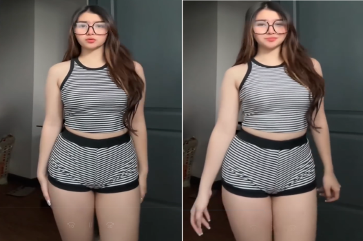 Nữ Tiktok khoe body nóng bỏng cực đã trong tư thế sexy rên rỉ